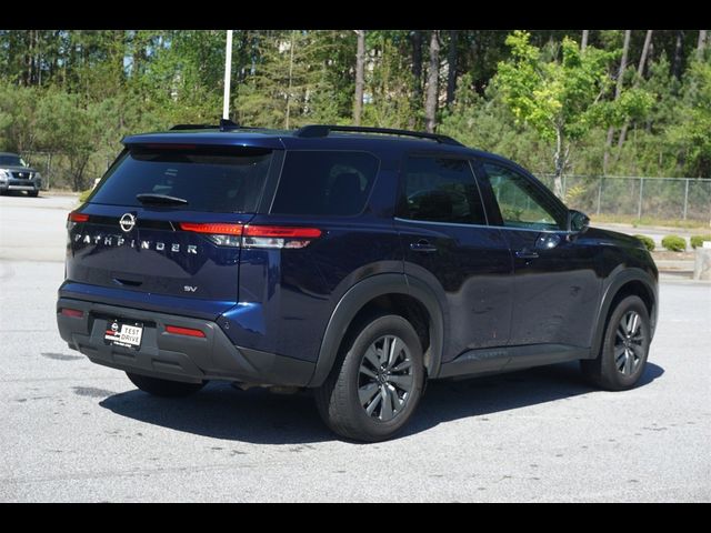 2022 Nissan Pathfinder SV