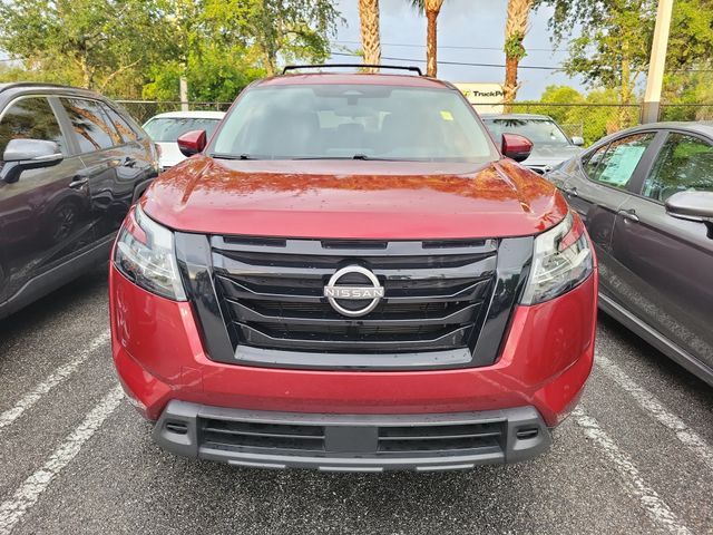 2022 Nissan Pathfinder SV