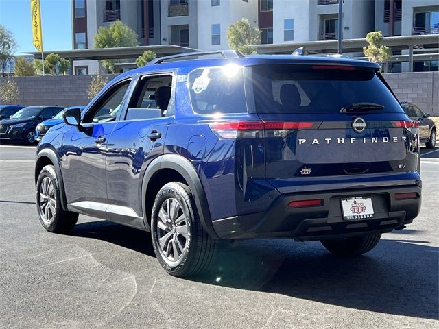 2022 Nissan Pathfinder SV