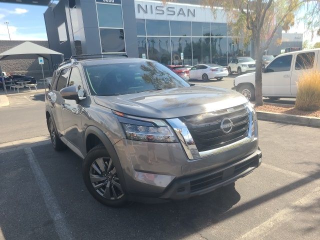 2022 Nissan Pathfinder SV