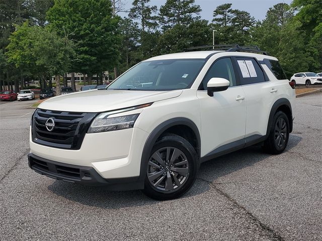 2022 Nissan Pathfinder SV