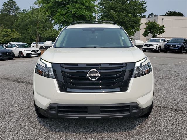 2022 Nissan Pathfinder SV
