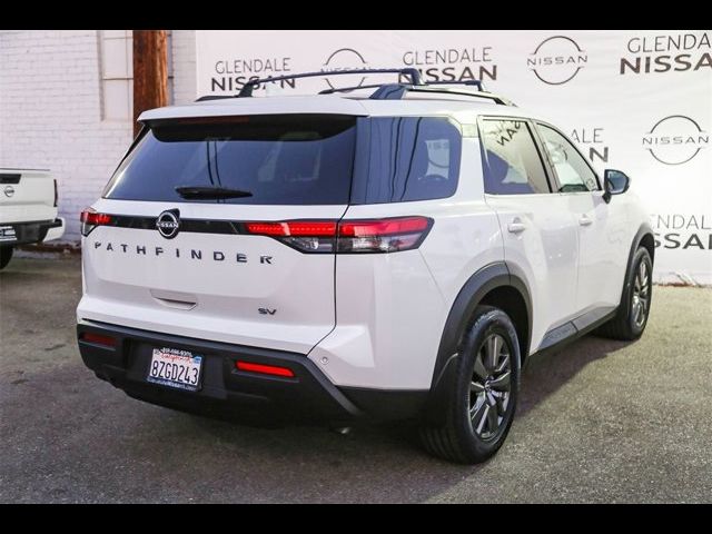 2022 Nissan Pathfinder SV