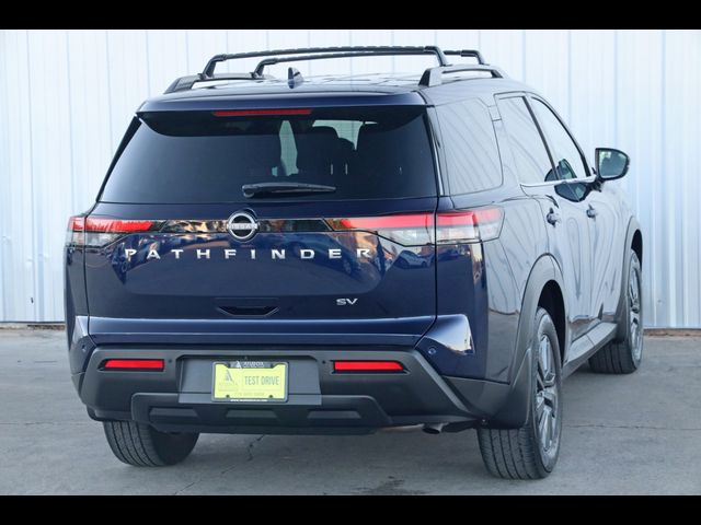 2022 Nissan Pathfinder SV