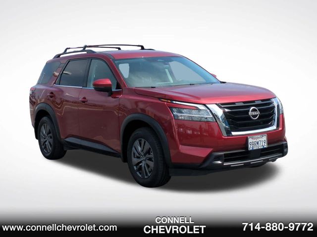 2022 Nissan Pathfinder SV