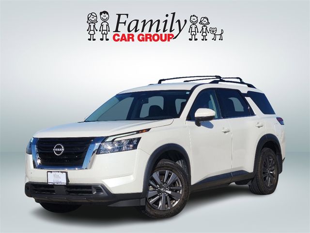 2022 Nissan Pathfinder SV