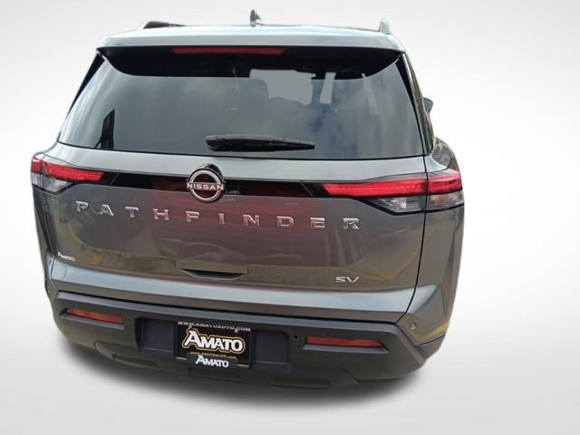 2022 Nissan Pathfinder SV