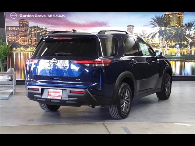 2022 Nissan Pathfinder SV