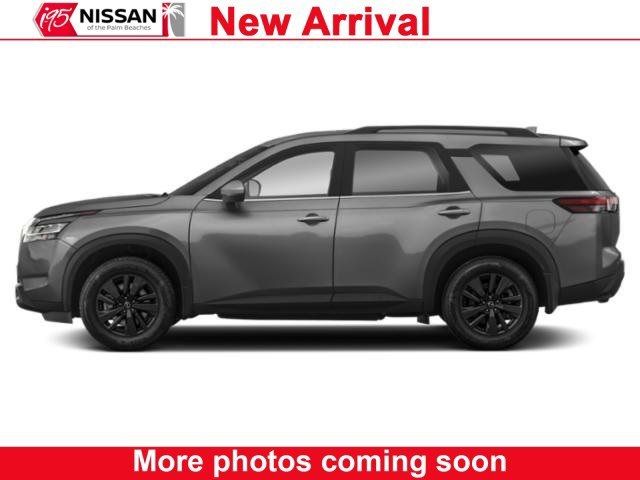 2022 Nissan Pathfinder SV