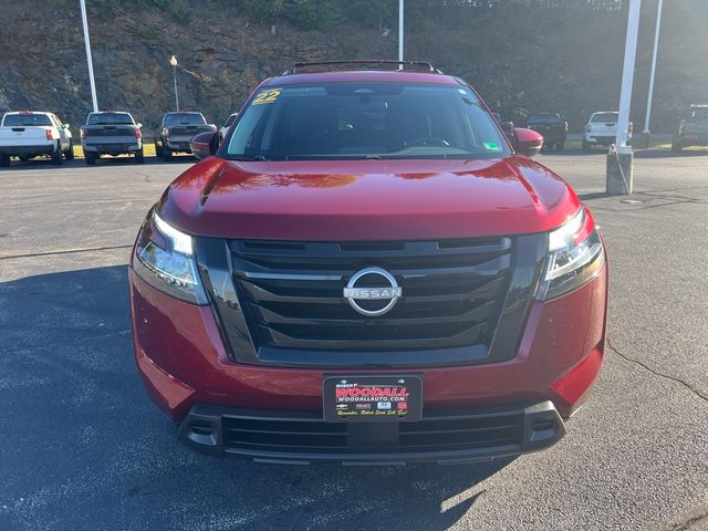 2022 Nissan Pathfinder SV