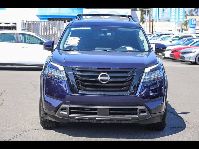 2022 Nissan Pathfinder SV