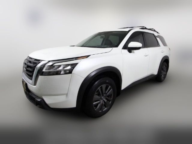 2022 Nissan Pathfinder SV