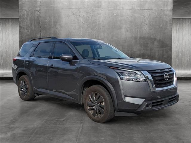 2022 Nissan Pathfinder SV