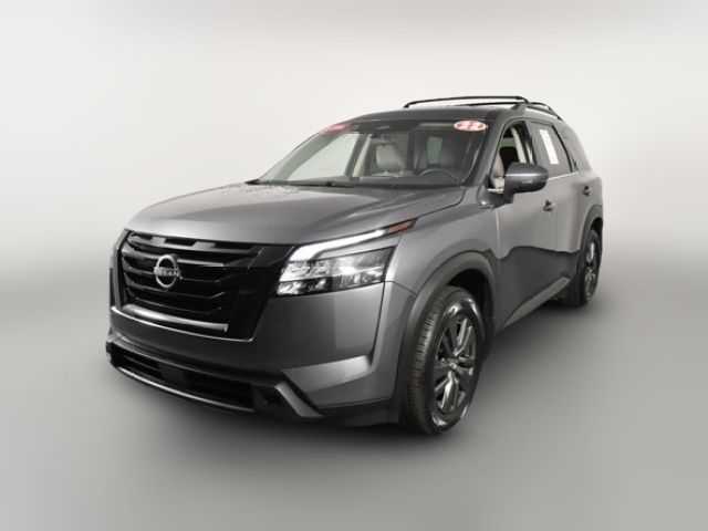 2022 Nissan Pathfinder SV