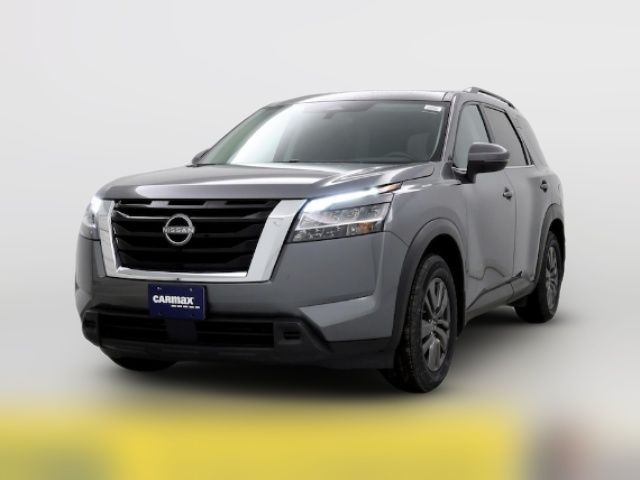 2022 Nissan Pathfinder SV