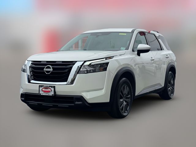 2022 Nissan Pathfinder SV