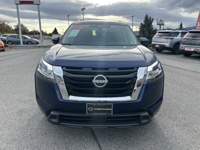 2022 Nissan Pathfinder SV