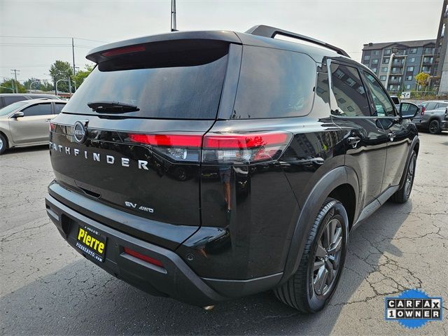 2022 Nissan Pathfinder SV