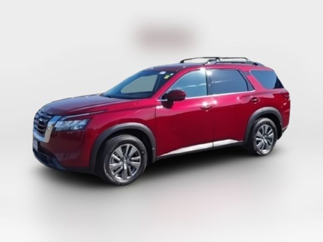 2022 Nissan Pathfinder SV