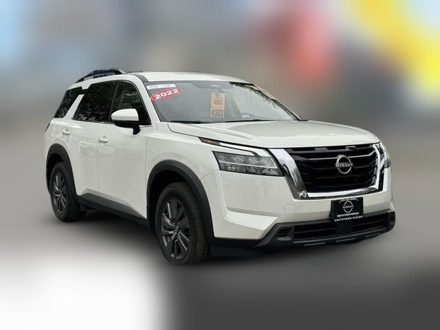 2022 Nissan Pathfinder SV