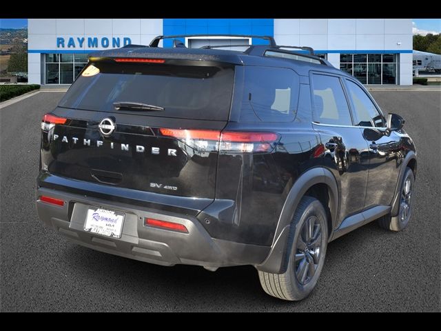 2022 Nissan Pathfinder SV