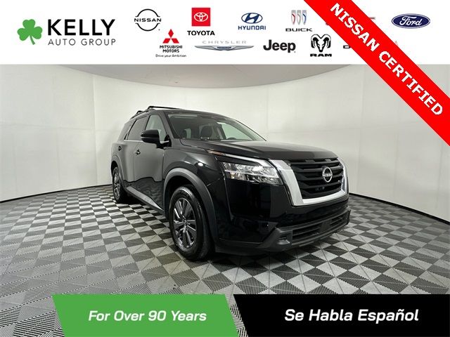2022 Nissan Pathfinder SV