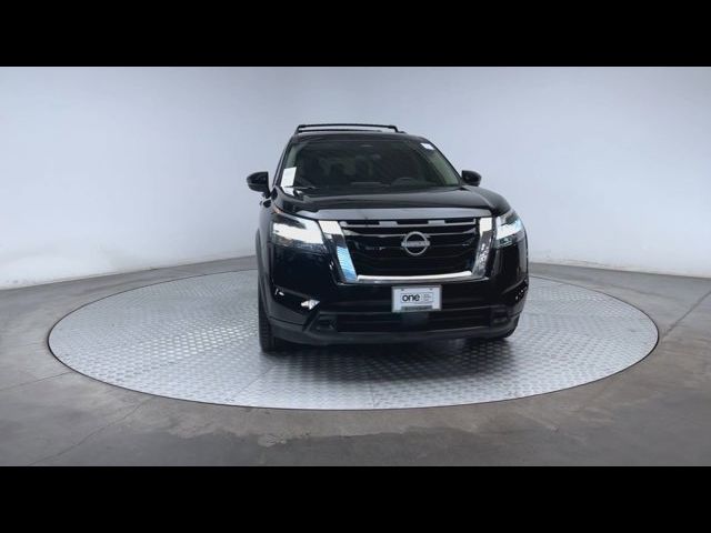 2022 Nissan Pathfinder SV