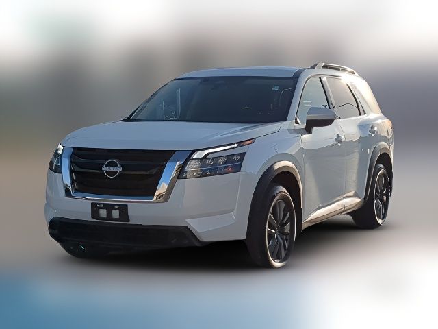 2022 Nissan Pathfinder SV
