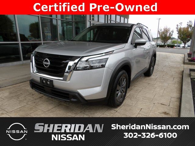 2022 Nissan Pathfinder SV