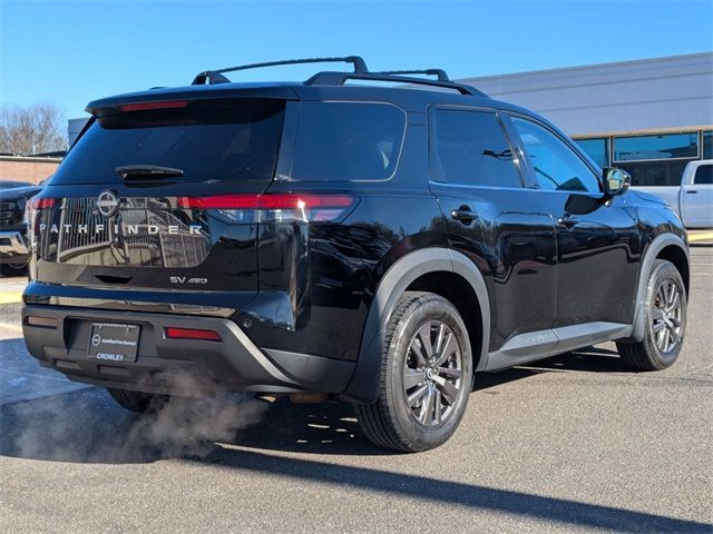 2022 Nissan Pathfinder SV