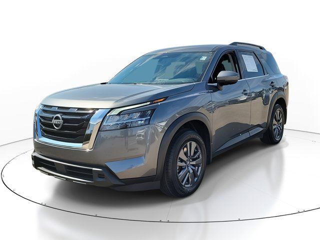 2022 Nissan Pathfinder SV