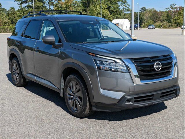 2022 Nissan Pathfinder SV