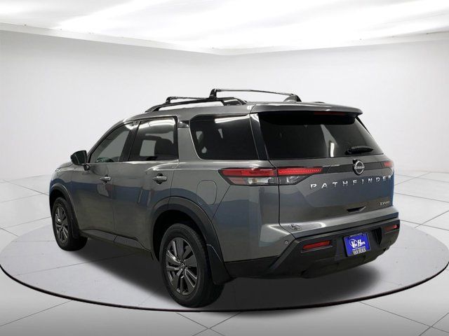 2022 Nissan Pathfinder SV