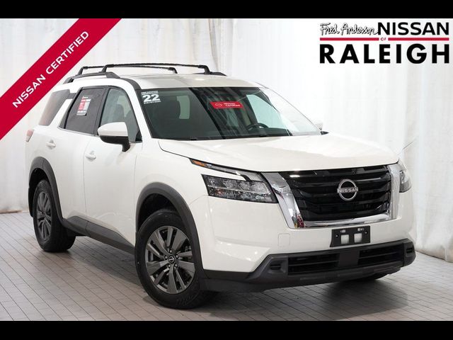 2022 Nissan Pathfinder SV