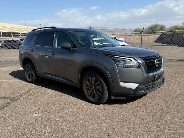 2022 Nissan Pathfinder SV