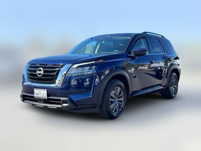 2022 Nissan Pathfinder SV