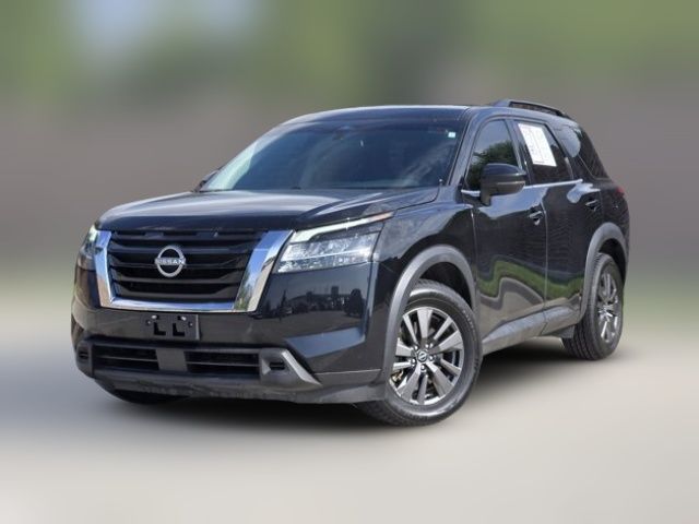 2022 Nissan Pathfinder SV