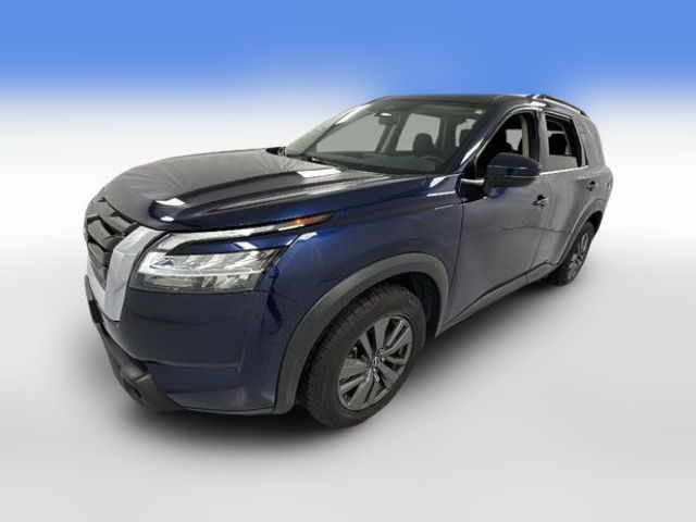 2022 Nissan Pathfinder SV