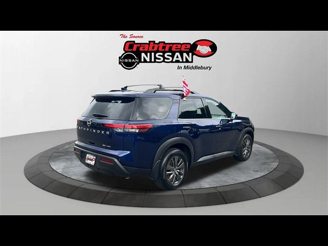 2022 Nissan Pathfinder SV