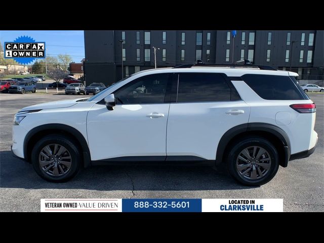 2022 Nissan Pathfinder SV