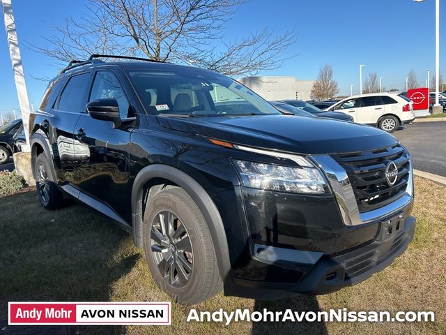 2022 Nissan Pathfinder SV