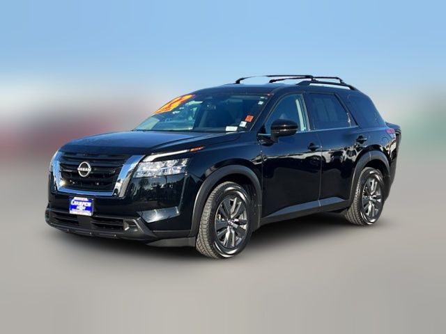 2022 Nissan Pathfinder SV