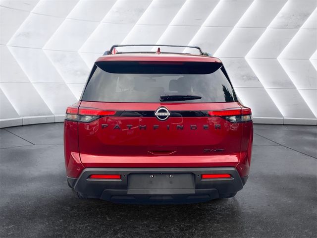 2022 Nissan Pathfinder SV