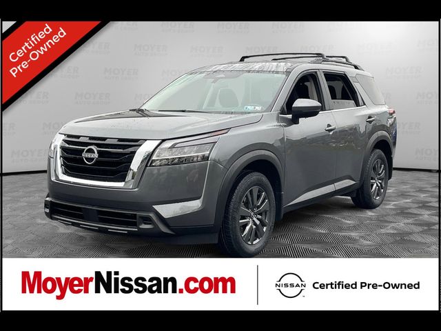 2022 Nissan Pathfinder SV