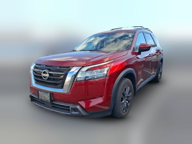 2022 Nissan Pathfinder SV