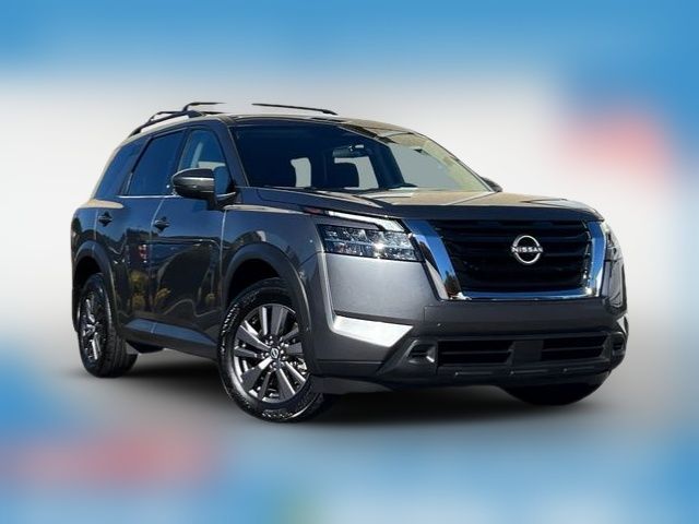 2022 Nissan Pathfinder SV