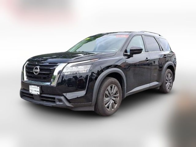 2022 Nissan Pathfinder SV