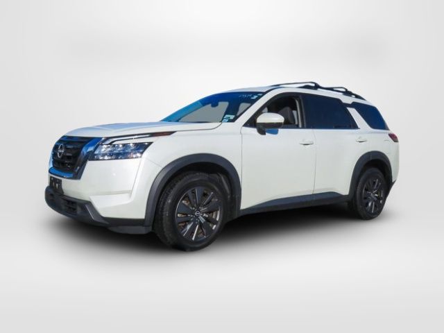 2022 Nissan Pathfinder SV