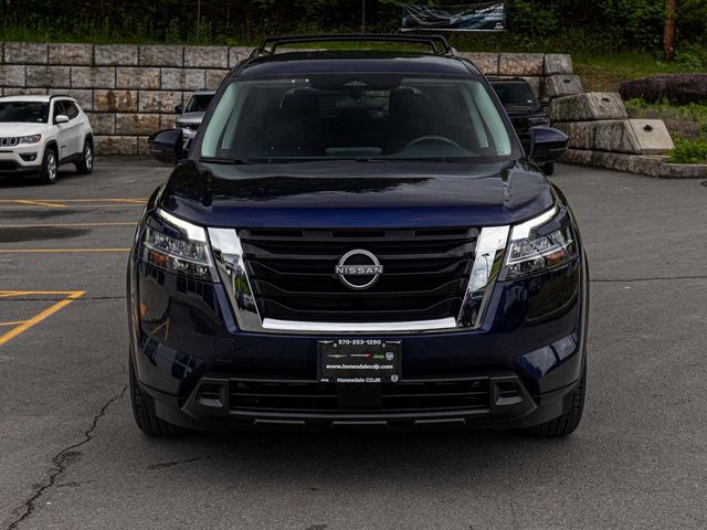 2022 Nissan Pathfinder SV