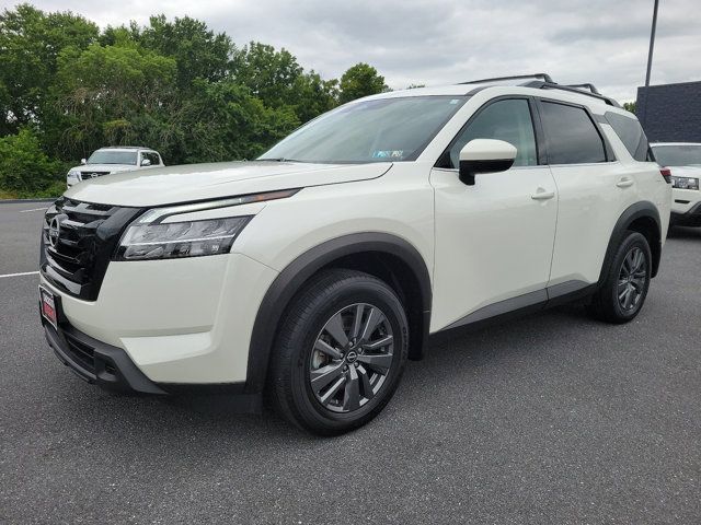 2022 Nissan Pathfinder SV